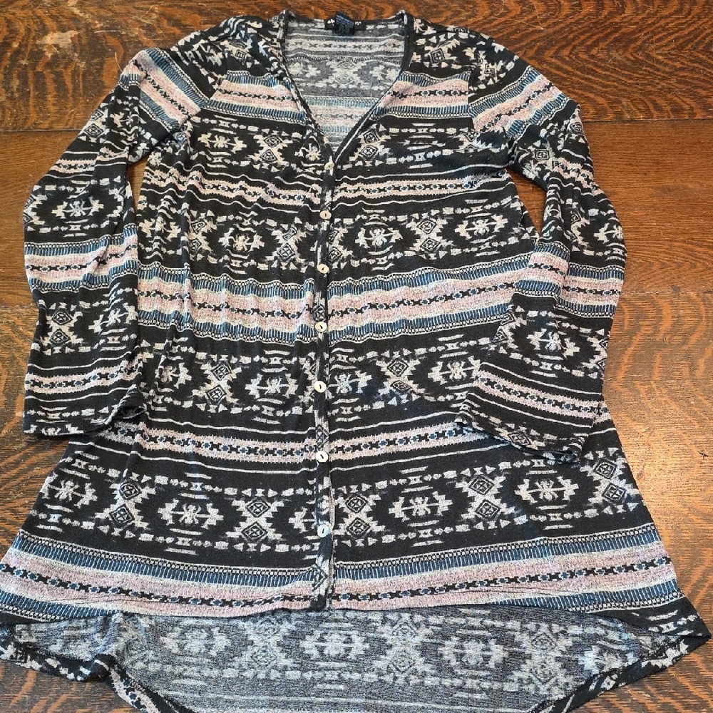 About A Girl Black/White/Pink Aztec Print‎ Hi/Low Hem Cardigan